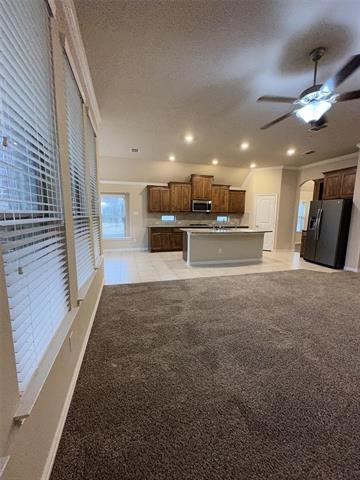 Photo - 700 Feathering Way