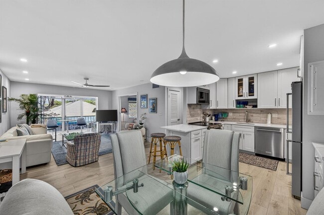 Photo - 6429 Bay Club Dr Unit 3