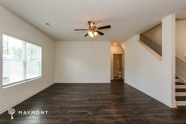 Photo - 5615 Timber Leaf Lp