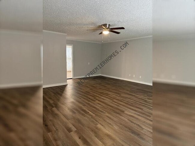 Photo - 3611 Pelton Rd