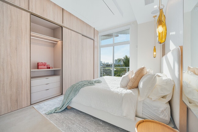 Photo - 2001 Meridian Ave Unit # 514