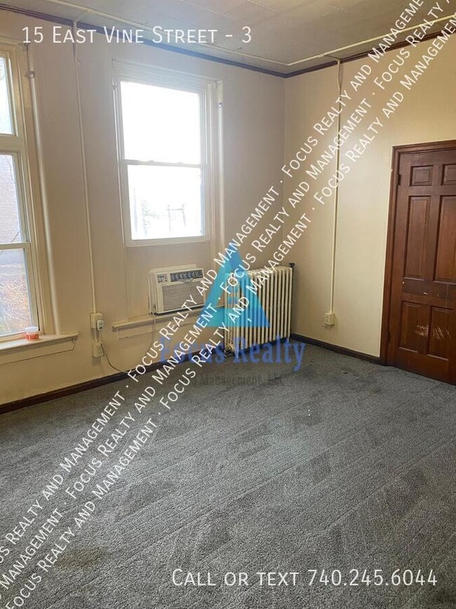 Photo - 15 E Vine St