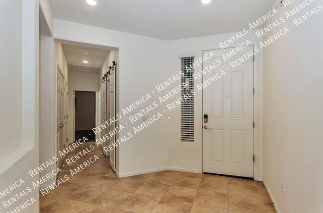 8298 E Magee Hill Loop