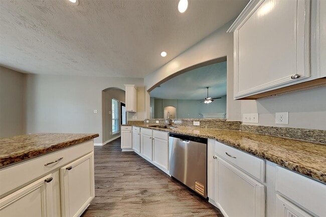 Photo - 30710 Basil Trace Dr