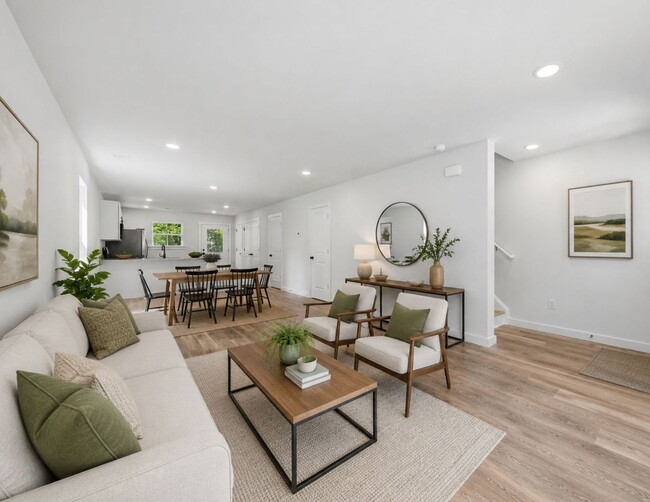 10th St SE Townhomes