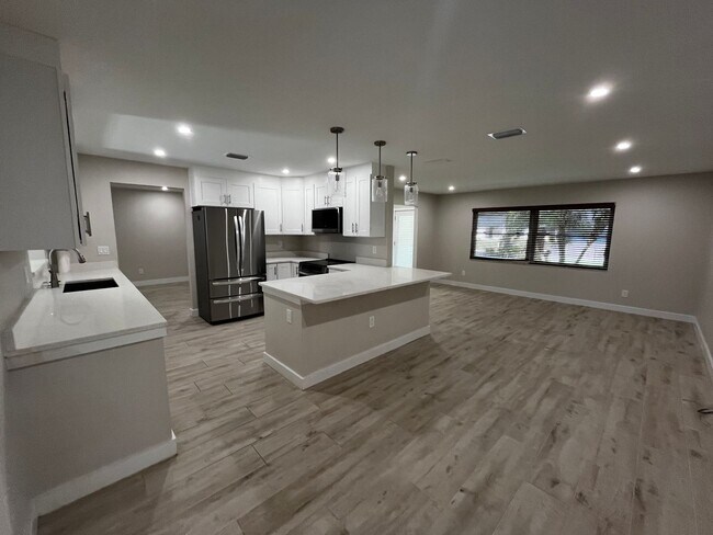 Photo - 3/2 Renovated College Park Home