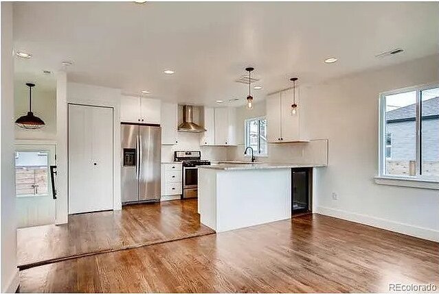 Upstairs Kitchen - 1464 Quitman St Townhome