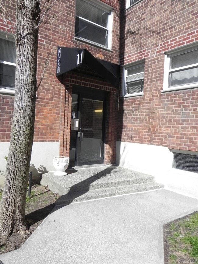 Photo - 11 Schenck Ave Unit 2G