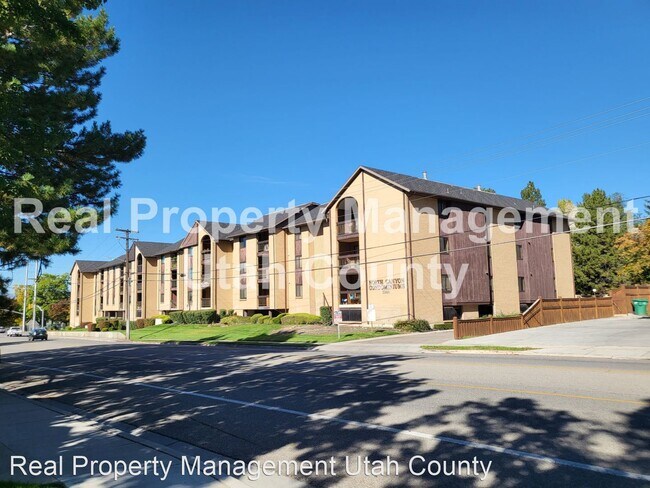 2 br, 2 bath House - 2244 N. Canyon Rd. Ap... - 2 br, 2 bath House - 2244 N. Canyon Rd. Ap...