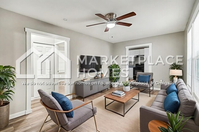 Photo - 703 Formwalt St SW