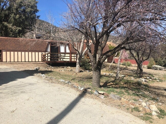 QUAINT CABIN IN A GREAT LOCATION!! - QUAINT CABIN IN A GREAT LOCATION!! House