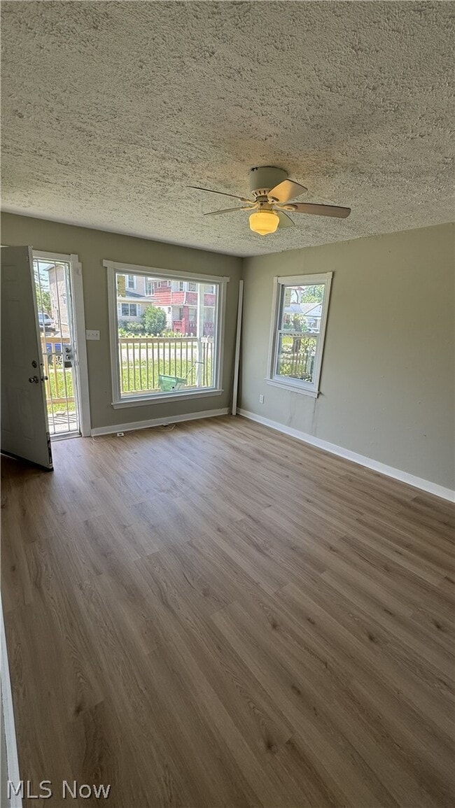 Photo - 11825 Avon Ave