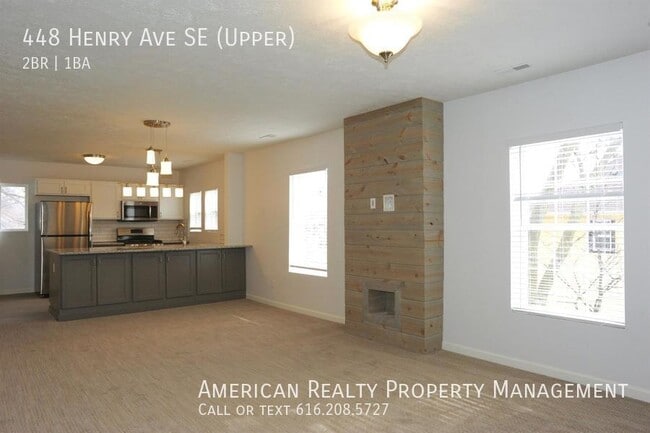 Photo - 448 Henry Ave SE