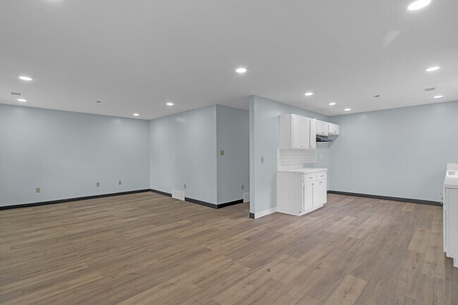 3135 Mimosa Ave