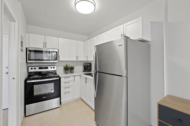 Photo - 72 Devonshire Ave