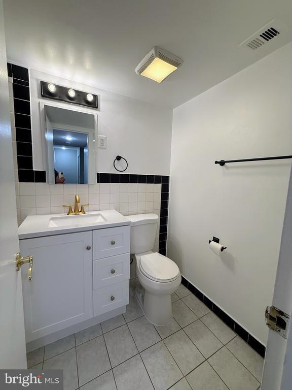 Photo - 30 Canterbury Square Unidad 101