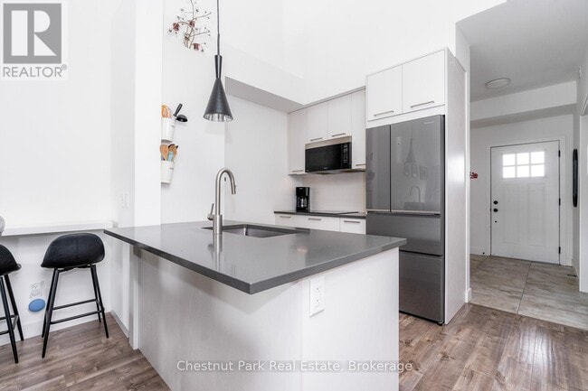 Photo - 10 Beausoleil Ln Unit 305