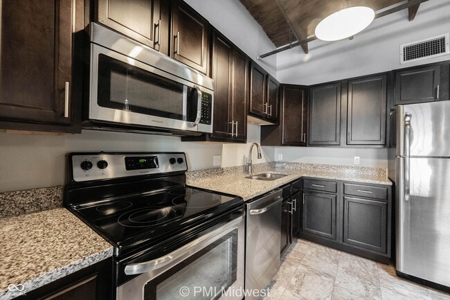 Photo - 501 Madison Ave Unit 305