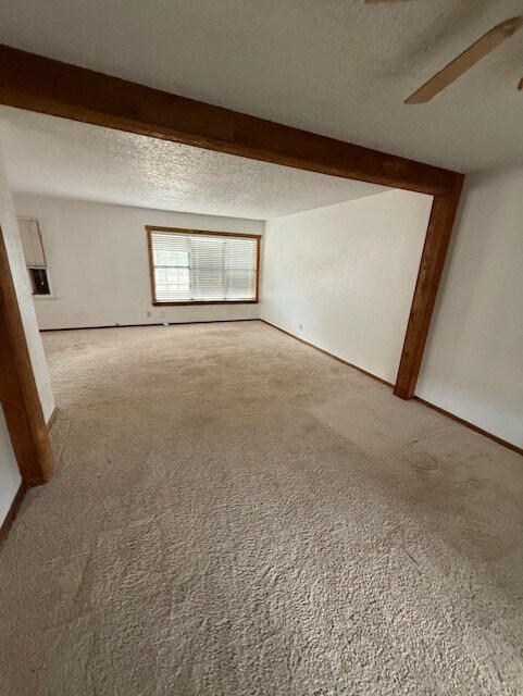 Photo - 737 Westchester Dr