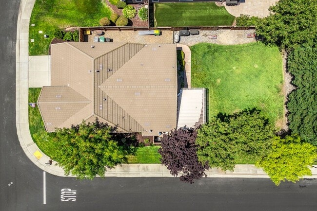 Photo - 100 Cropton Ct