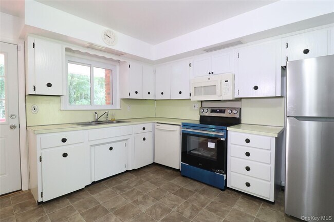 Photo - 168 Shear Hill Rd