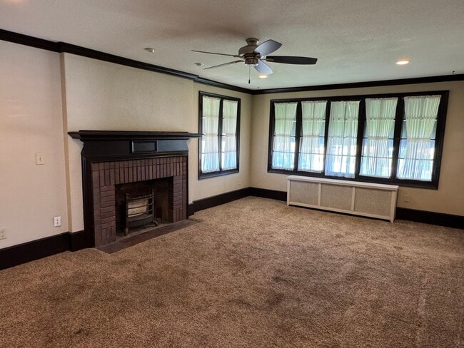 Photo - 2621 N Harrison St