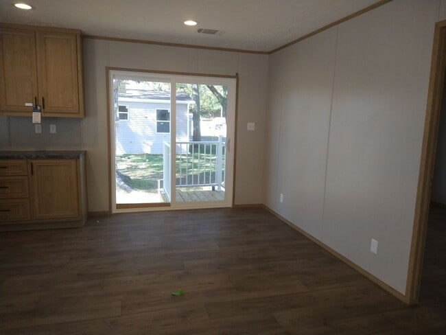 Photo - 5507 Annette St
