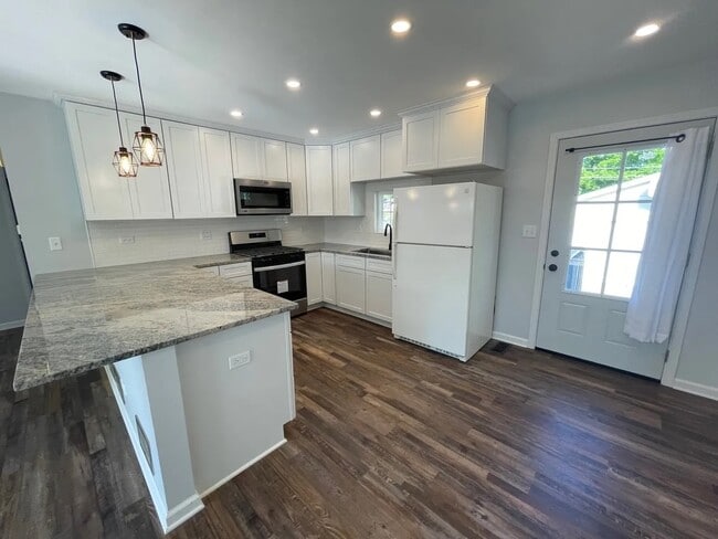 Photo - 70 Walnut Ct