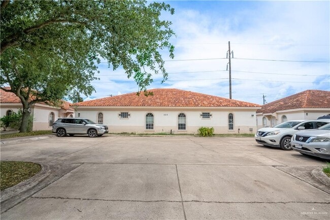 Building Photo - 604 Buena Vista Dr Unit G Rental