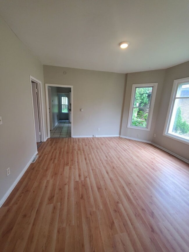 Photo - 1108-1110 61st St. Unit 1108 Lower