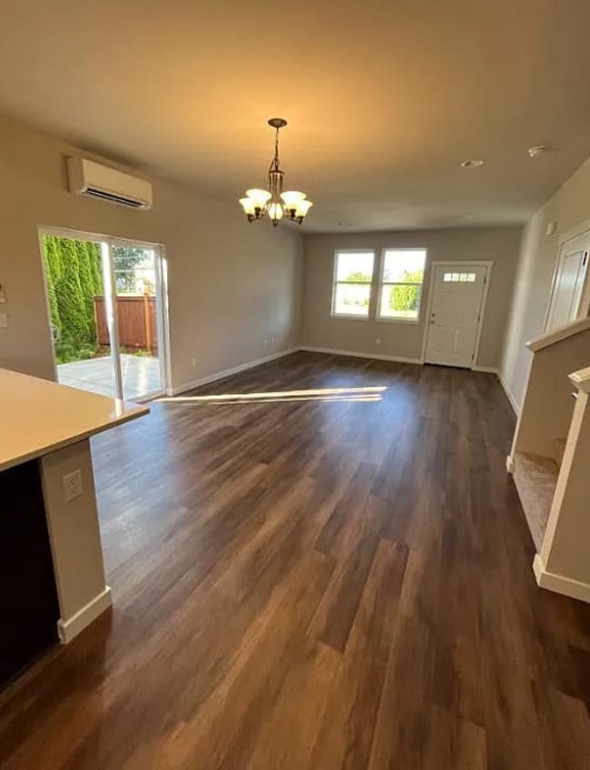 Photo - 2 Story Duplex | Sedro Woolley