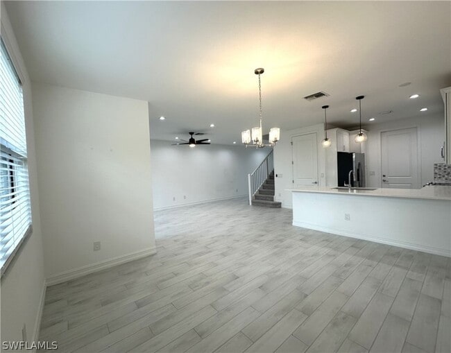 Photo - 7509 Carnegie Way