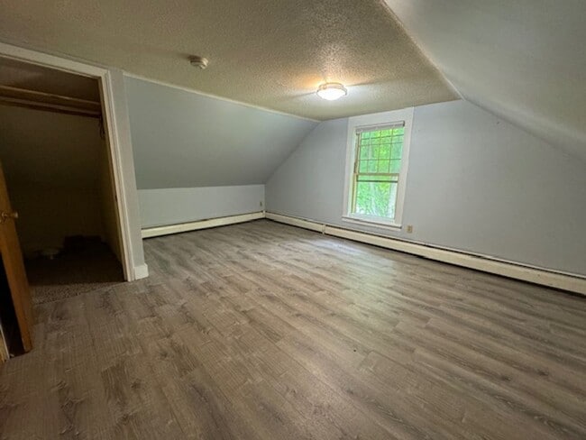 Building Photo - 11 Mulberry Claremont