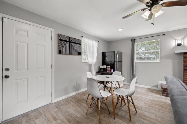 Photo - 4314 E Henry Ave Unidad ID1244350P