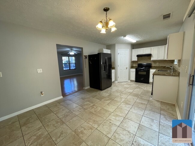 Photo - 2345 Delfern Dr