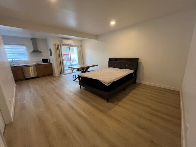 Photo - Gramercy Place Apartments
