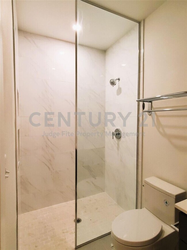 Photo - Contemporary 1/1 Apartment in Waxahachie For Rent! Unit 106