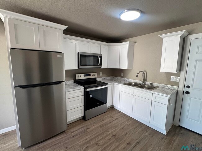 Photo - 911.5 Bullock Ct