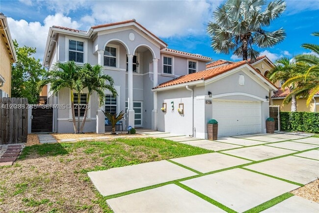 Building Photo - 15877 SW 61st Way