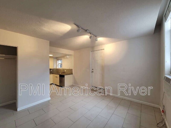 Photo - 1716 Capitol Ave Unit 2