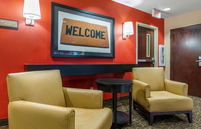 Photo - Furnished Studio-South Bend - Mishawaka - ...