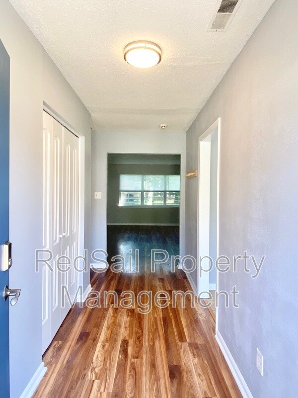 1028 Anderson Way