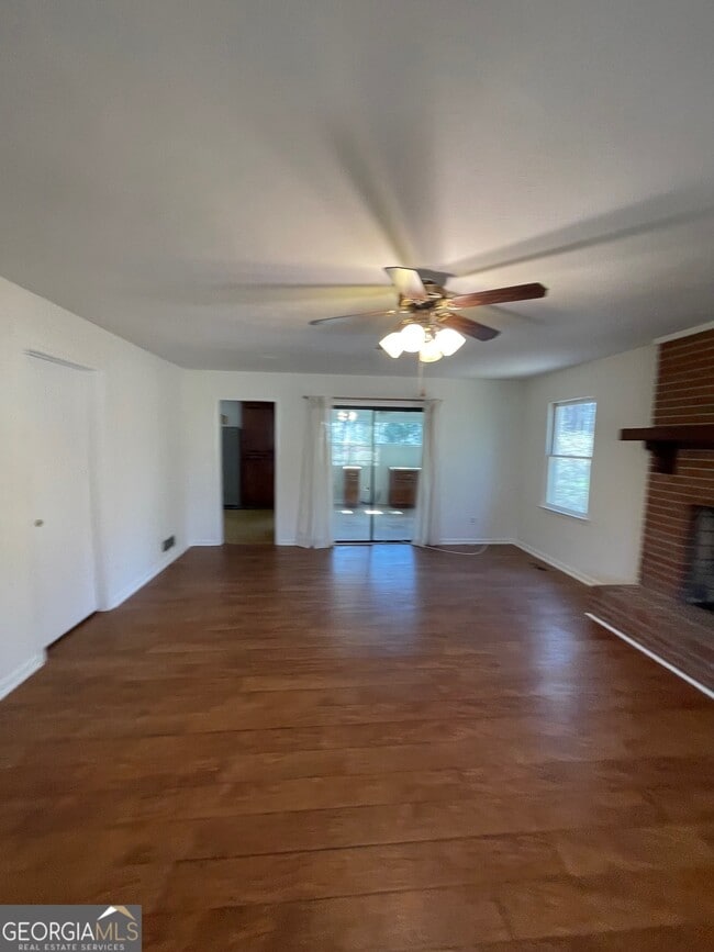 Photo - 121 Chipley Creek Dr