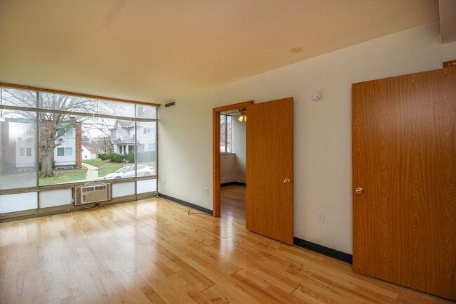 Photo - 2BR/1BA Apartment - Near Campus - Swift access to Class! WATER INCLUDED! $1,000/MO Unit 105