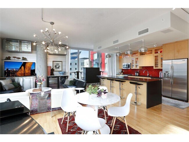 Photo - 901 S 2nd St Unit 401