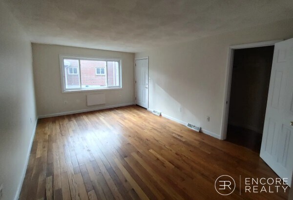 25 Oxford Cir