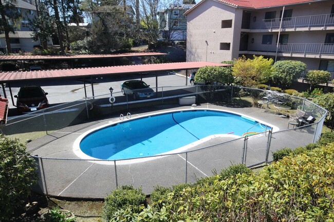 Photo - Large Redondo Condo with Waterfront View!