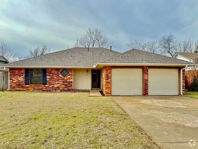 Building Photo - 817 Mercury Rd Rental