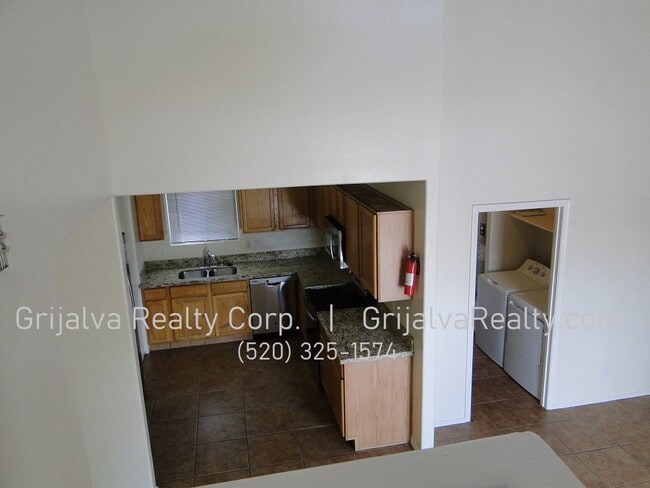 Photo - 1415 E Lester St Unit 02