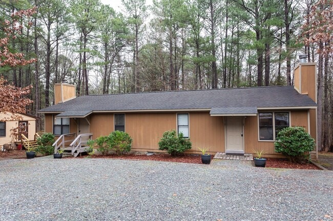 Available early July! One level, 2 bedroom... - Available early July! One level, 2 bedroom... Casa